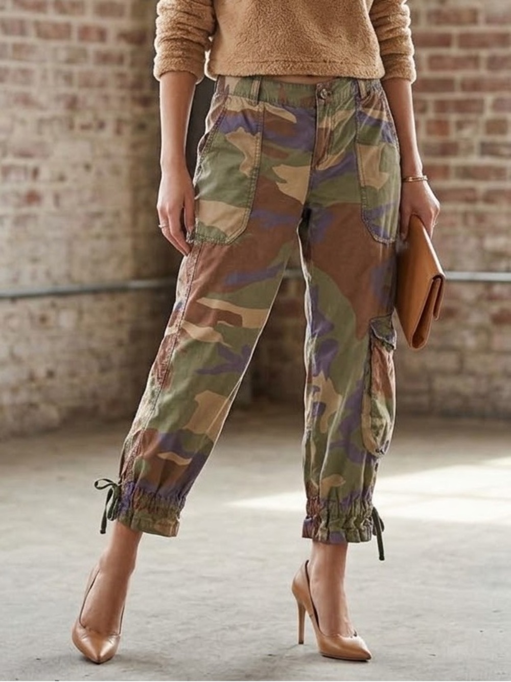 Y2K Vintage London Jean Camo Cargo Pants Utility Drawstring Cuff Cropped Capri